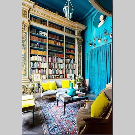 Apartment Central Paris, Spacious, Gourmet Kitchen, Historical, Ballroom, Sauna *