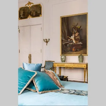 Central Paris, Spacious, Gourmet Kitchen, Historical, Ballroom, Sauna Paris