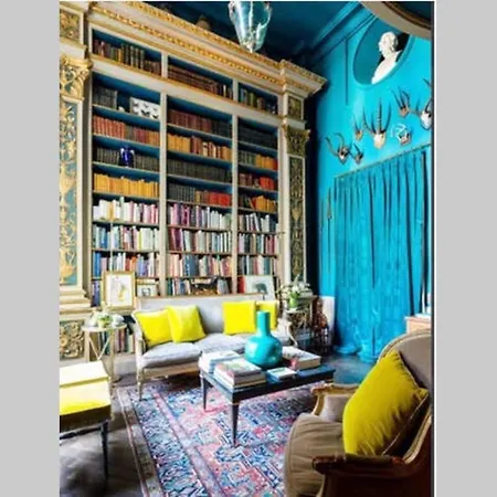 Apartment Central Paris, Spacious, Gourmet Kitchen, Historical, Ballroom, Sauna